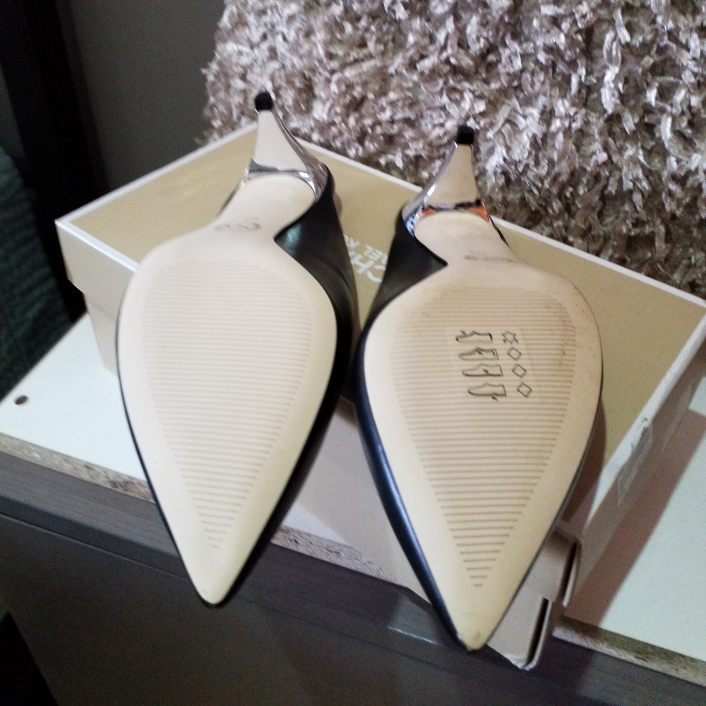 Michael Kors kitty mules - Picture 5 of 5